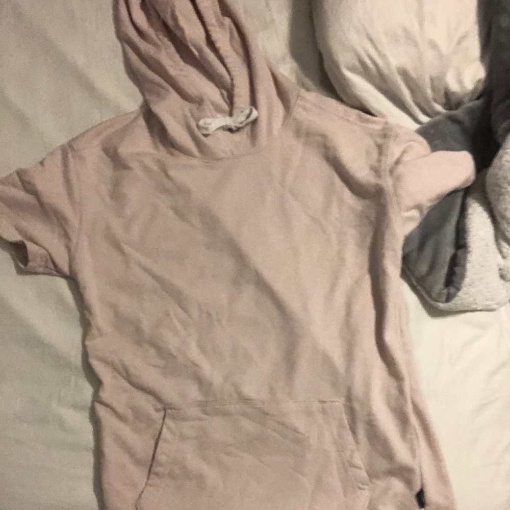Short sleeve hoddie